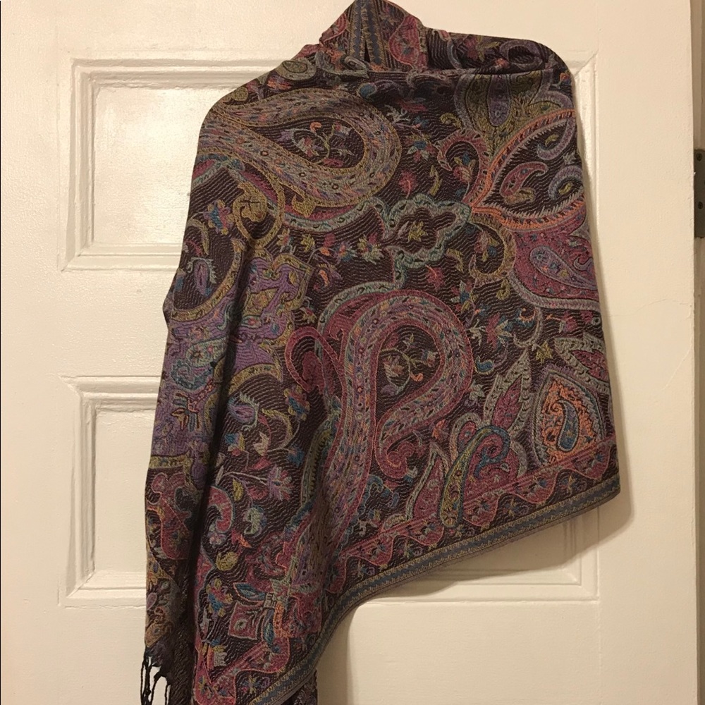 NWOT. Modern Expressions Multicolor Paisley scarf. - Picture 1 of 9